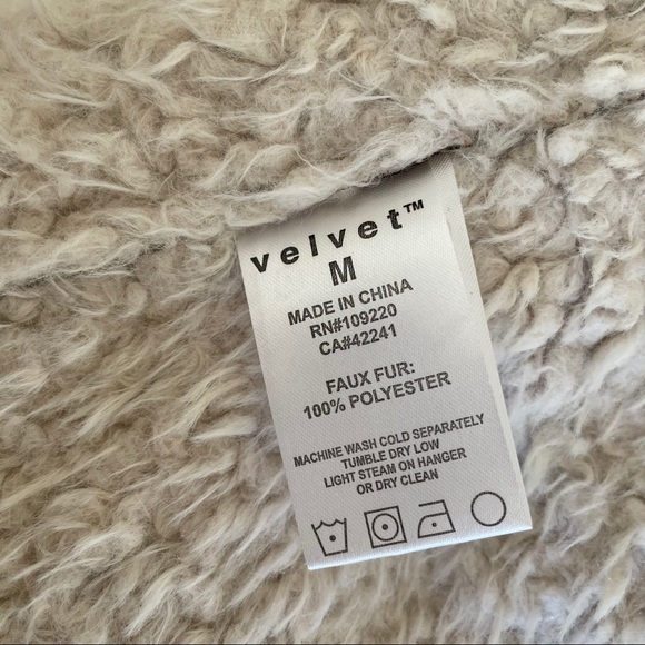Velvet vegan leather sherpa lined vest - Picture 8 of 9